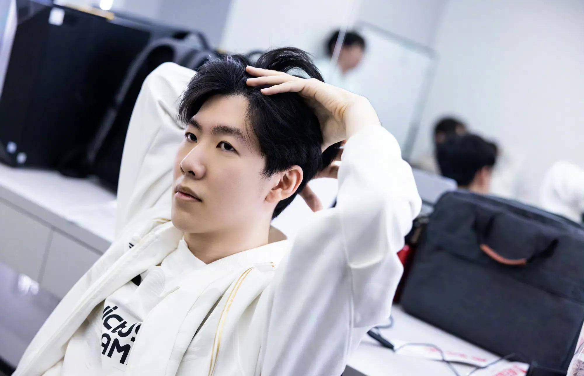 都让他们有 都让他们有