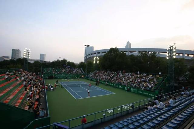 现了出色的 现了出色的