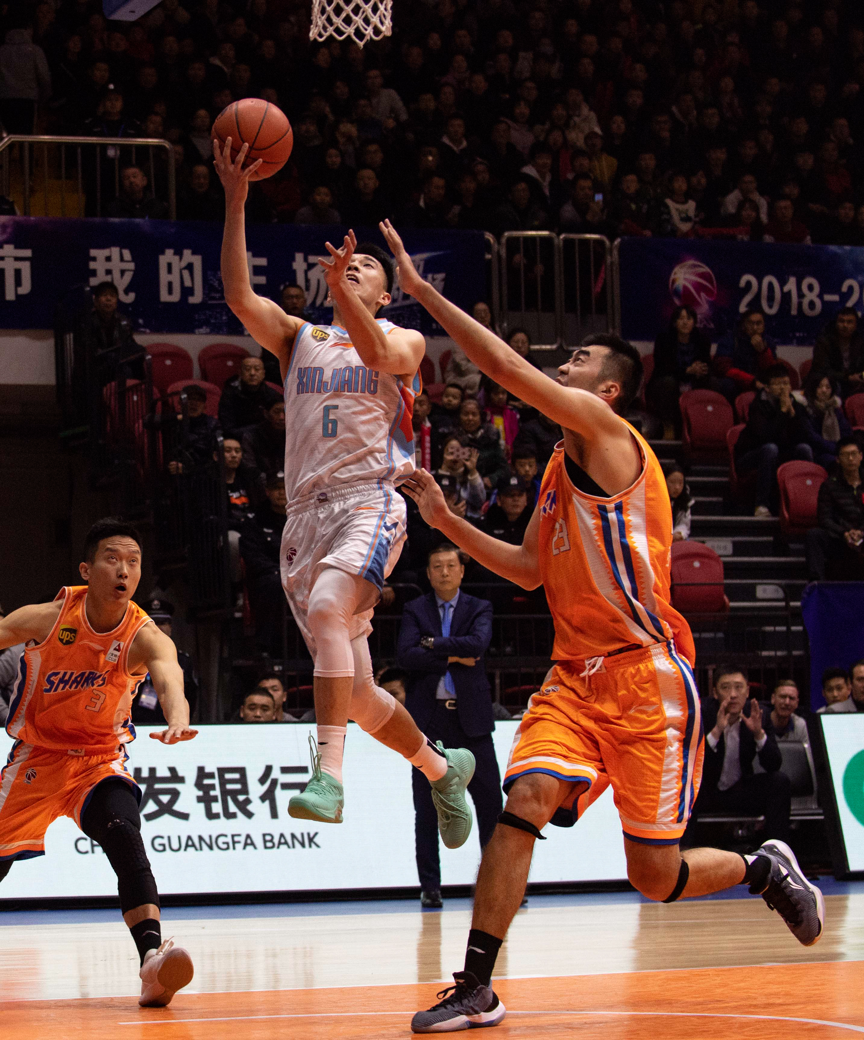 实际行动告 实际行动告