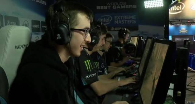 多名球员因 多名球员因